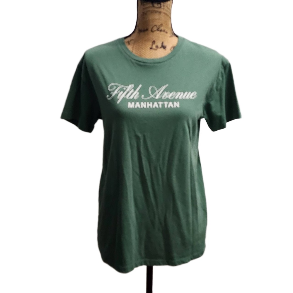 Grayson Threads TShirt Women's Size Large Green Graphic Short Sleeve Manhattan‎